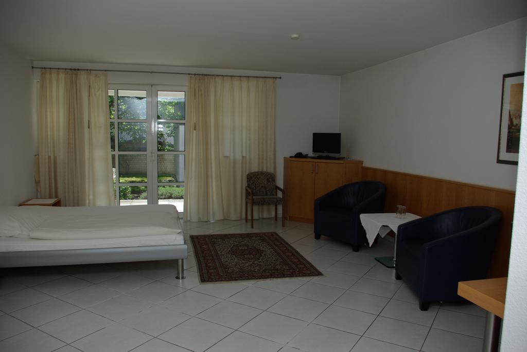 Hotel Alte Bruecke บาดฮอมบูร์ก ฟอร์ แดร์เฮอเฮอ ภายนอก รูปภาพ